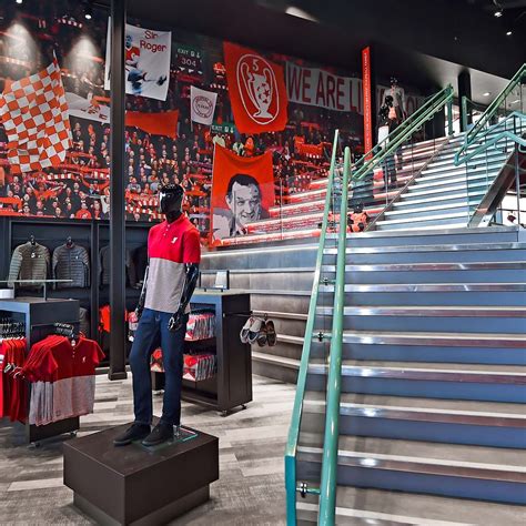 Liverpool FC Fanshop .